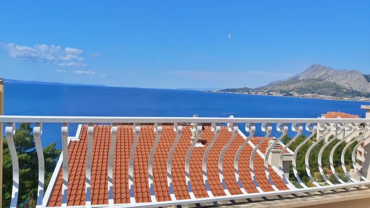 Apartment Roscic Omis Exterior photo